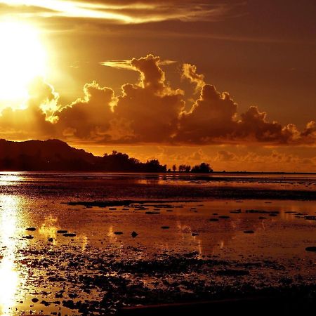 West Plaza By The Sea Hotel Koror Bagian luar foto